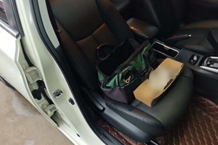 Used Nissan Sylphy 2018 1.6XV CVT Deluxe Edition Right Front Seat