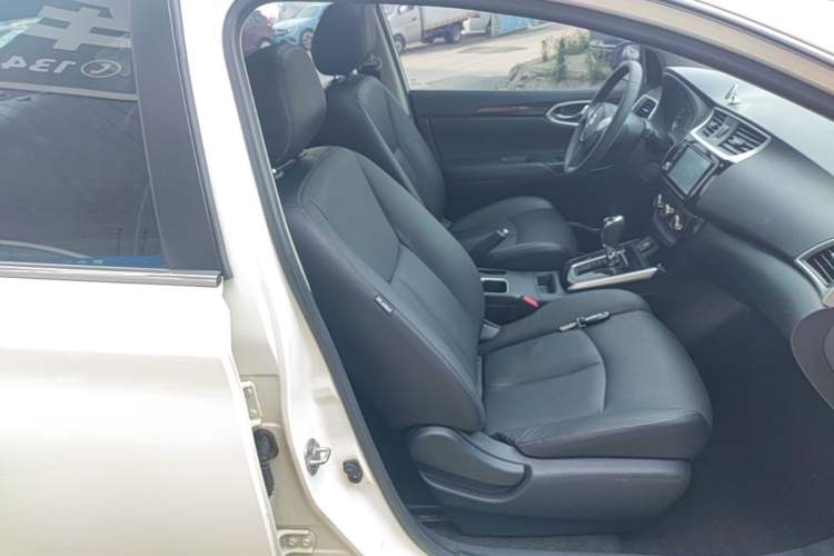 Used Nissan Sylphy 2018 1.6XV CVT Deluxe Edition Right Front Seat