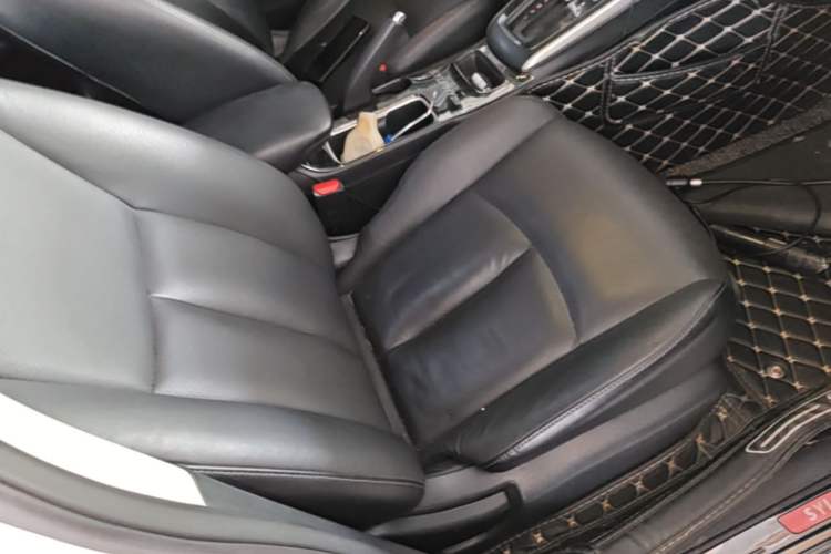 Used Nissan Sylphy 2018 1.6XV CVT Deluxe Edition Right Front Seat