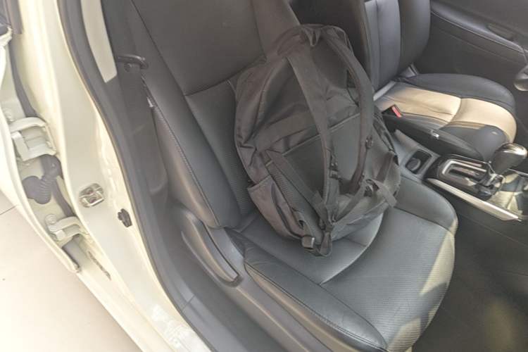Used Nissan Sylphy 2018 1.6XV CVT Deluxe Edition Right Front Seat