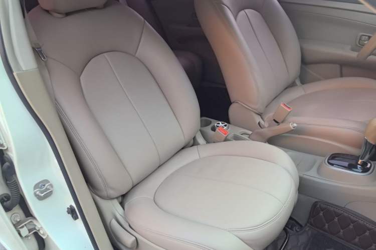 Used Nissan Sylphy 2018 Classic 1.6XE+ CVT Leading Edition Right Front Seat