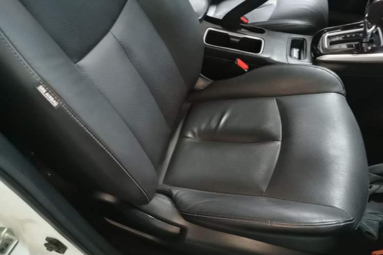 Used Nissan Sylphy 2018 1.6XV CVT Deluxe Edition Right Front Seat