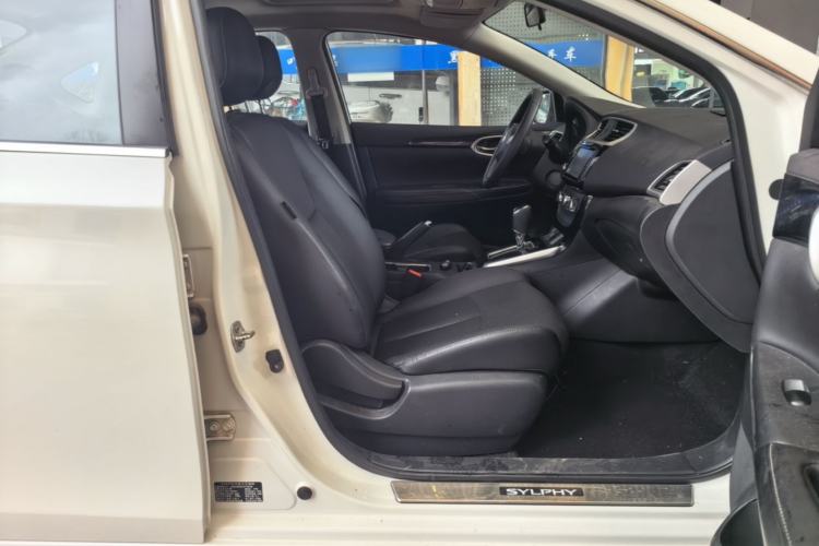 Used Nissan Sylphy 2018 1.6XV CVT Deluxe Edition Right Front Seat