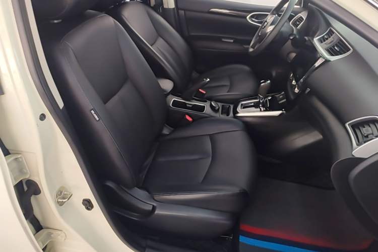 Used Nissan Sylphy 2018 1.6XV CVT Deluxe Edition Right Front Seat