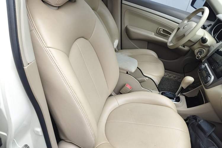 Used Nissan Sylphy 2018 Classic 1.6XE+ CVT Leading Edition Right Front Seat