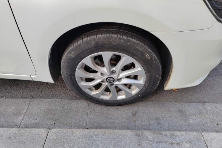 Used Nissan Sylphy 2018 1.6XV CVT Deluxe Edition Right Front Wheel Hub