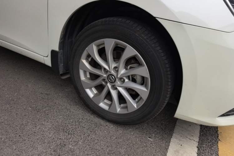Used Nissan Sylphy 2018 1.6XV CVT Deluxe Edition Right Front Wheel Hub