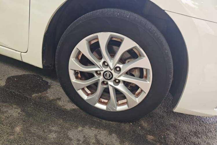 Used Nissan Sylphy 2018 1.6XL Manual Luxury Edition Right Front Wheel Hub