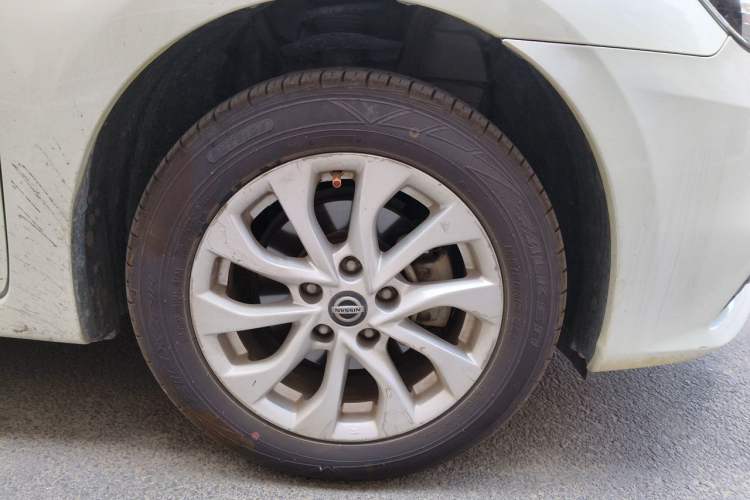 Used Nissan Sylphy 2018 1.6XV CVT Deluxe Edition Right Front Wheel Hub