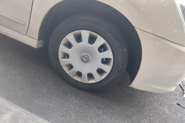 Used Nissan Sylphy 2018 Classic 1.6XE Manual Comfort Edition Right Front Wheel Hub
