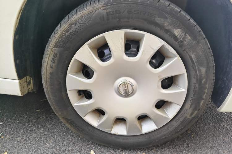 Used Nissan Sylphy 2018 Classic 1.6XE Manual Comfort Edition Right Front Wheel Hub