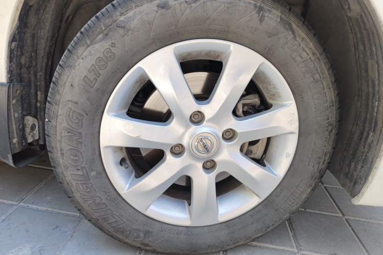 Used Nissan Sylphy 2018 Classic 1.6XE Manual Comfort Edition Right Front Wheel Hub