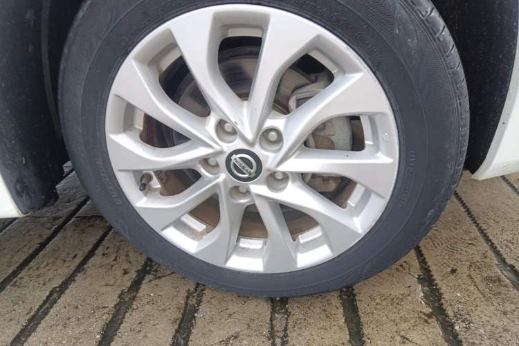 Used Nissan Sylphy 2018 1.6XV CVT Deluxe Edition Right Front Wheel Hub