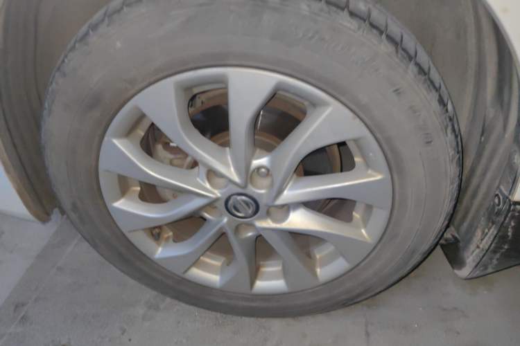 Used Nissan Sylphy 2018 1.6XV CVT Deluxe Edition Right Front Wheel Hub