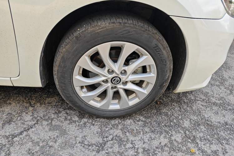 Used Nissan Sylphy 2018 1.6XV CVT Deluxe Edition Right Front Wheel Hub