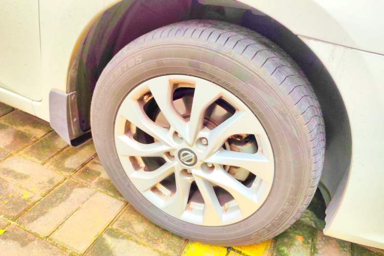 Used Nissan Sylphy 2018 1.6XV CVT Deluxe Edition Right Front Wheel Hub
