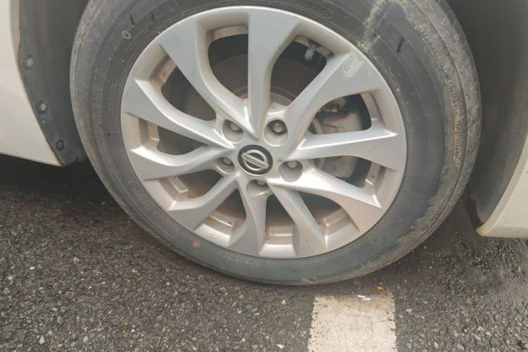 Used Nissan Sylphy 2018 1.6XL Manual Luxury Edition Right Front Wheel Hub