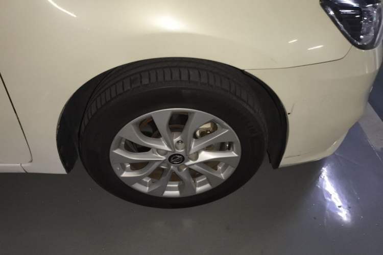 Used Nissan Sylphy 2018 1.6XV CVT Deluxe Edition Right Front Wheel Hub