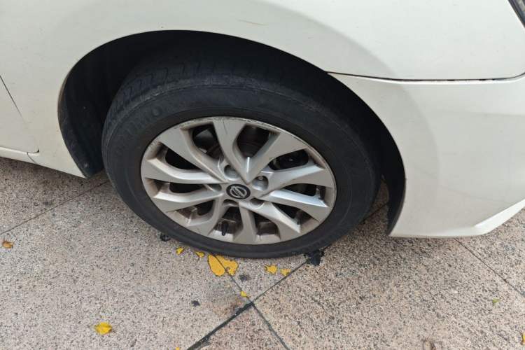 Used Nissan Sylphy 2018 1.6XV CVT Deluxe Edition Right Front Wheel Hub