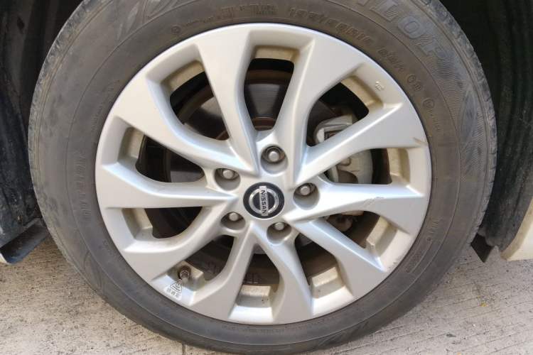Used Nissan Sylphy 2018 1.6XV CVT Deluxe Edition Right Front Wheel Hub