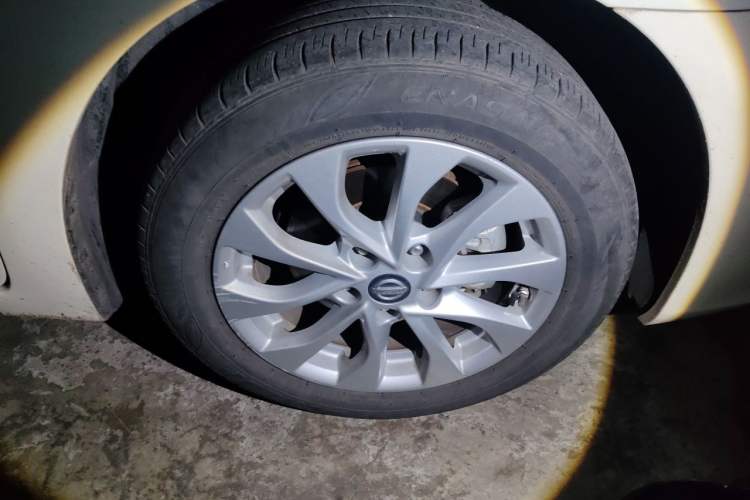 Used Nissan Sylphy 2018 1.6XV CVT Deluxe Edition Right Front Wheel Hub