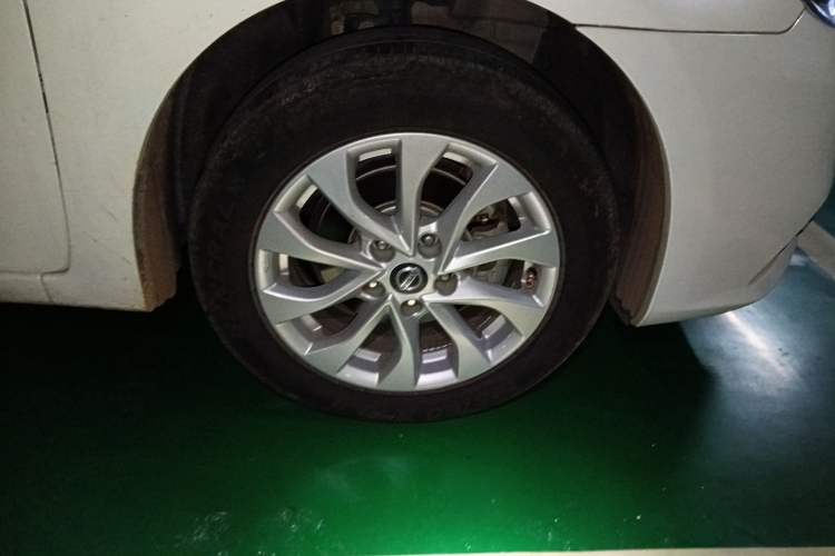 Used Nissan Sylphy 2018 1.6XV CVT Deluxe Edition Right Front Wheel Hub
