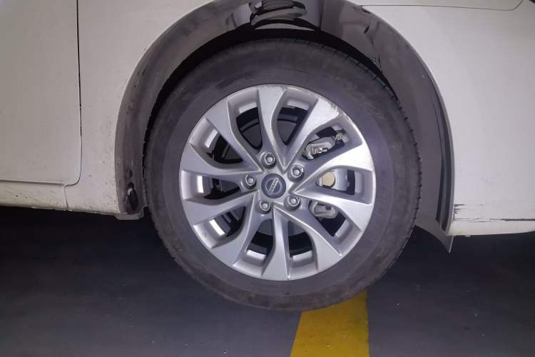 Used Nissan Sylphy 2018 1.6XV CVT Deluxe Edition Right Front Wheel Hub