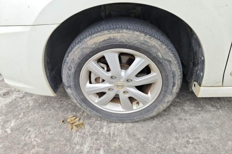 Used Nissan Sylphy 2018 Classic 1.6XE Manual Comfort Edition Right Front Wheel Hub