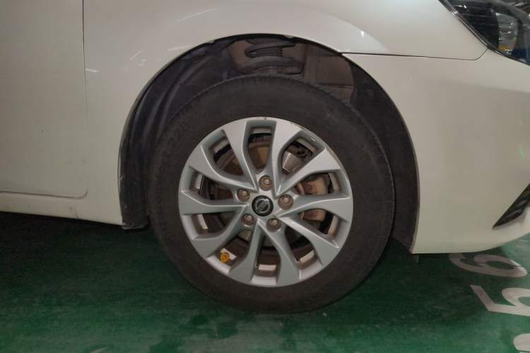 Used Nissan Sylphy 2018 1.6XV CVT Deluxe Edition Right Front Wheel Hub