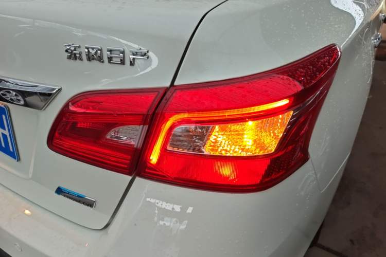 Used Nissan Sylphy 2018 1.6XV CVT Deluxe Edition Right Rear Taillight