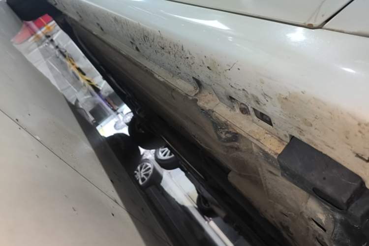 Used Nissan Sylphy 2018 Classic 1.6XE+ CVT Leading Edition Right Side Sill