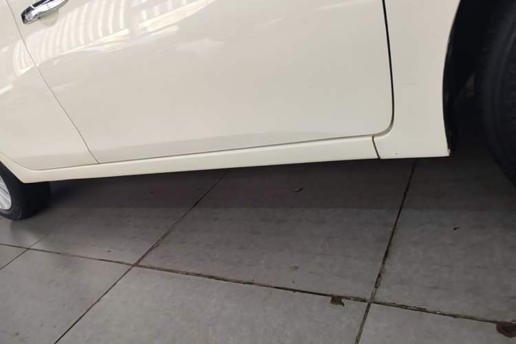Used Nissan Sylphy 2018 1.6XV CVT Deluxe Edition Right Side Sill