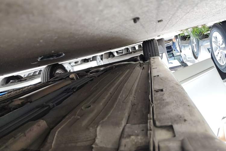 Used Nissan Sylphy 2018 Classic 1.6XE+ CVT Leading Edition Right Side Sill