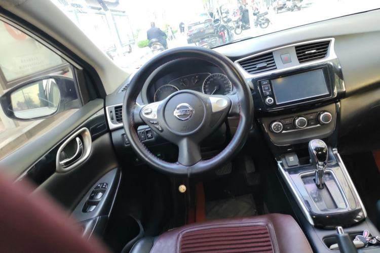 Used Nissan Sylphy 2018 1.6XV CVT Deluxe Edition Steering Wheel