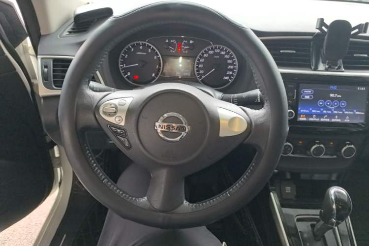 Used Nissan Sylphy 2018 1.6XV CVT Deluxe Edition Steering Wheel