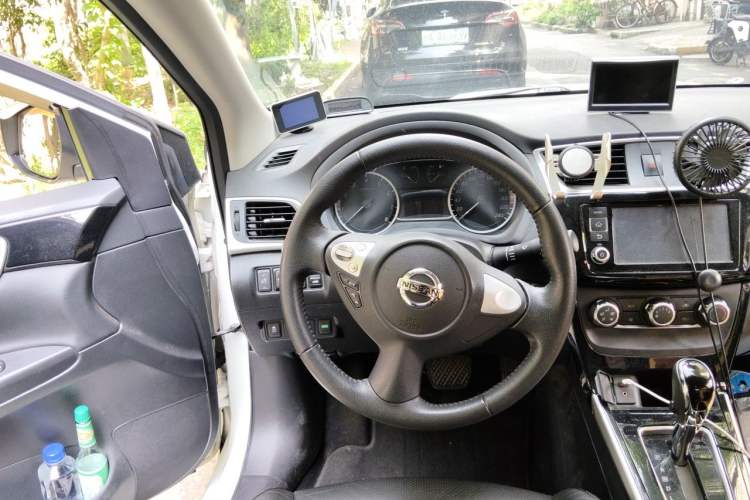 Used Nissan Sylphy 2018 1.6XV CVT Deluxe Edition Steering Wheel