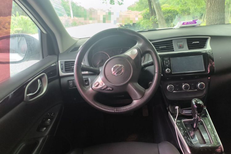 Used Nissan Sylphy 2018 1.6XV CVT Deluxe Edition Steering Wheel
