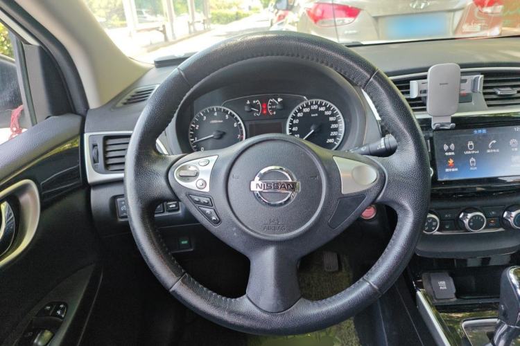 Used Nissan Sylphy 2018 1.6XV CVT Deluxe Edition Steering Wheel