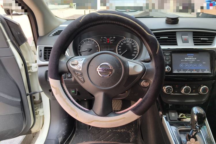 Used Nissan Sylphy 2018 1.6XV CVT Deluxe Edition Steering Wheel