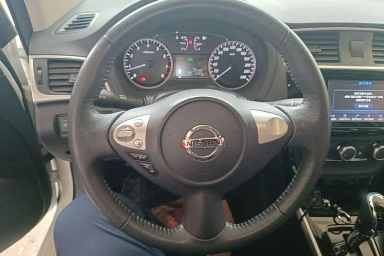 Used Nissan Sylphy 2018 1.6XV CVT Deluxe Edition Steering Wheel