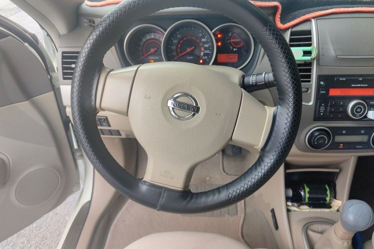 Used Nissan Sylphy 2018 Classic 1.6XE Manual Comfort Edition Steering Wheel