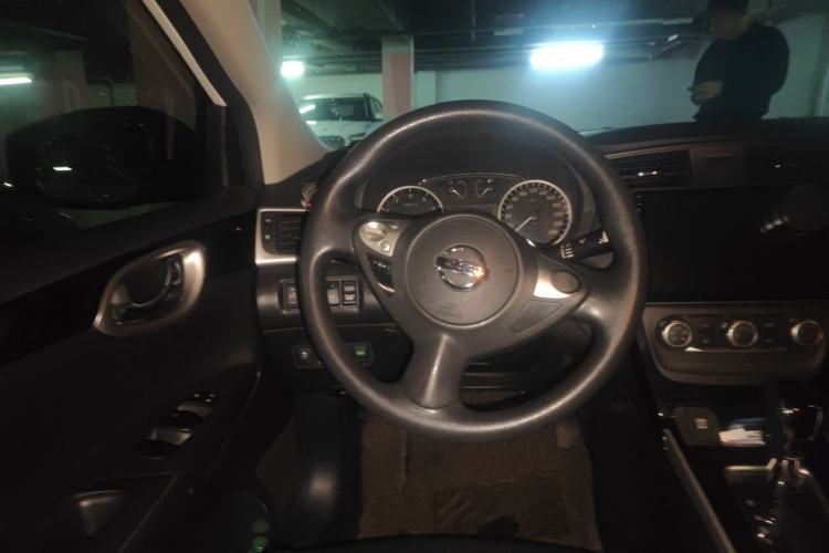 Used Nissan Sylphy 2018 1.6XV CVT Deluxe Edition Steering Wheel