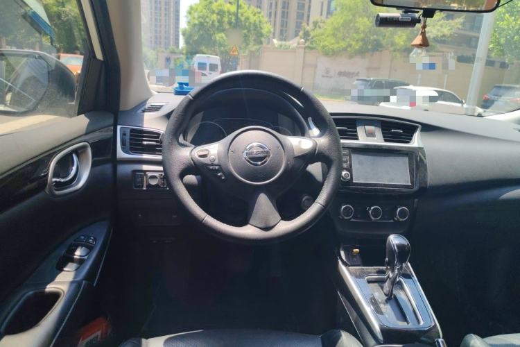 Used Nissan Sylphy 2018 1.6XV CVT Deluxe Edition Steering Wheel