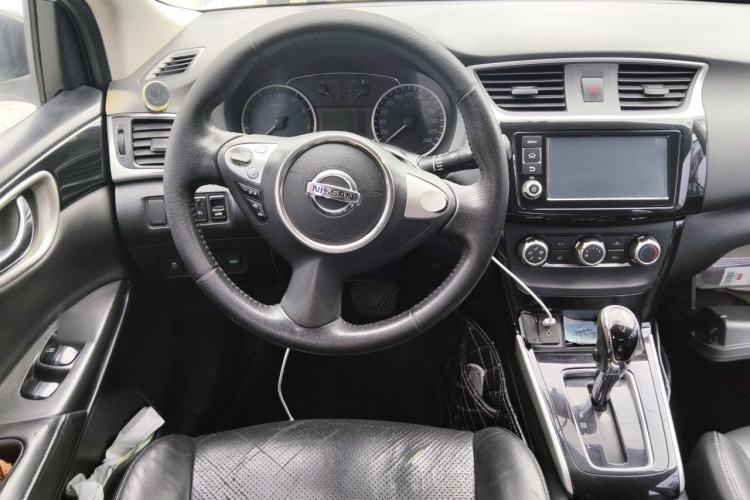 Used Nissan Sylphy 2018 1.6XV CVT Deluxe Edition Steering Wheel