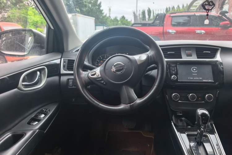 Used Nissan Sylphy 2018 1.6XV CVT Deluxe Edition Steering Wheel