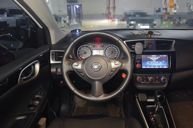 Used Nissan Sylphy 2018 1.6XV CVT Deluxe Edition Steering Wheel