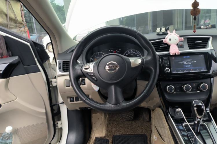 Used Nissan Sylphy 2018 1.6XV CVT Deluxe Edition Steering Wheel