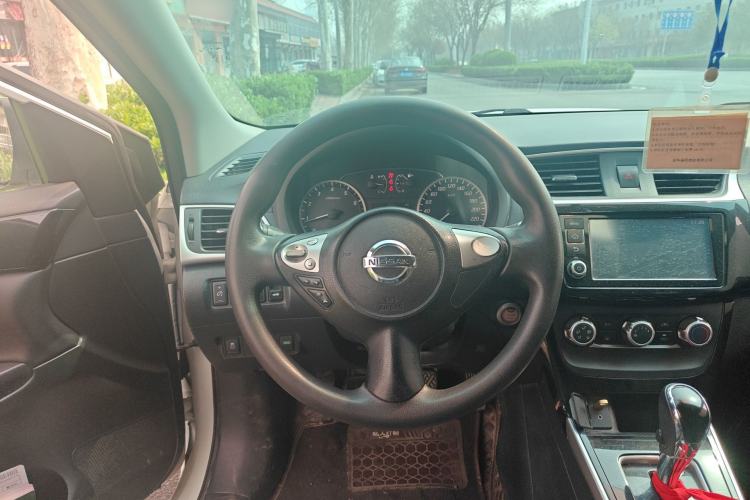 Used Nissan Sylphy 2018 1.6XV CVT Deluxe Edition Steering Wheel