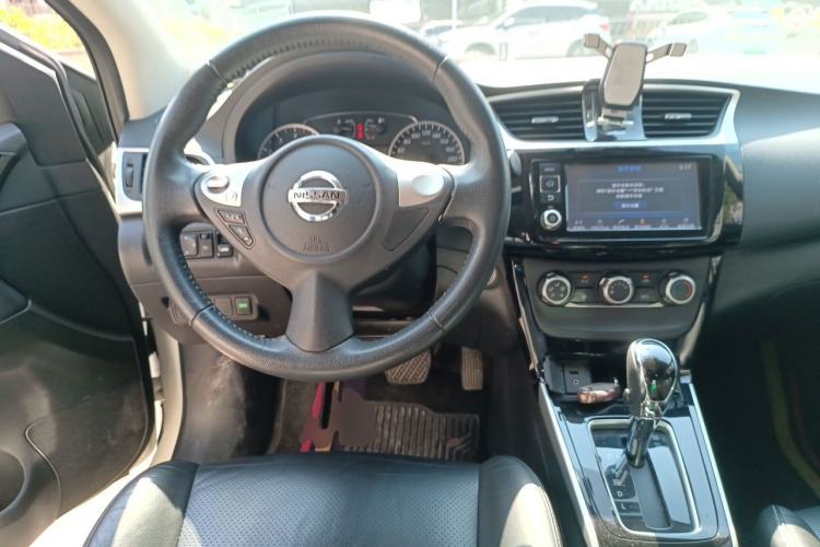Used Nissan Sylphy 2018 1.6XV CVT Deluxe Edition Steering Wheel
