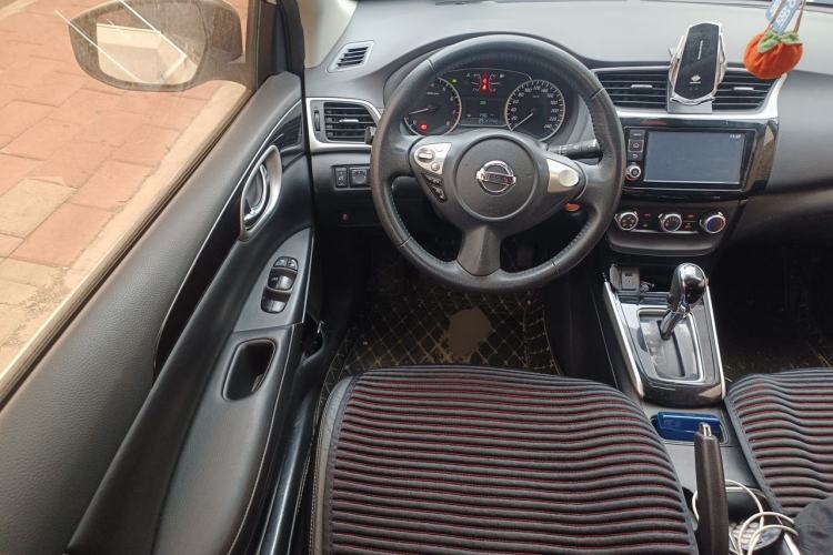 Used Nissan Sylphy 2018 1.6XV CVT Deluxe Edition Steering Wheel